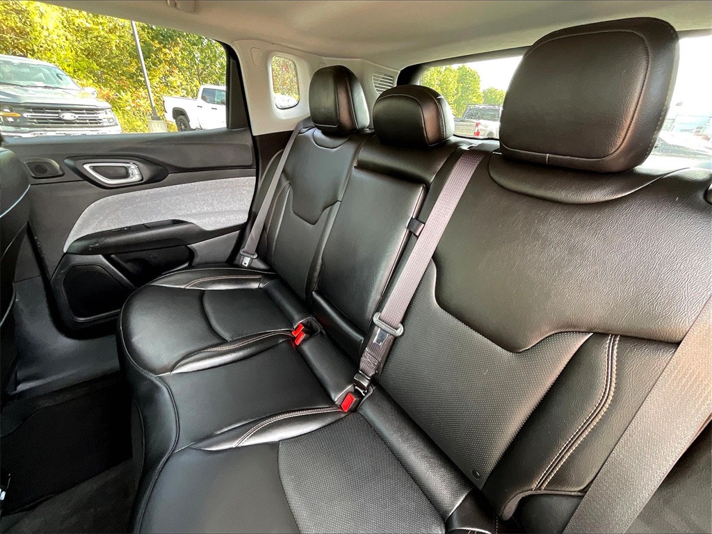 2022 Jeep Compass Latitude Lux - Photo 14