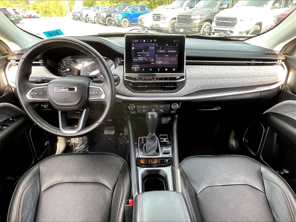 2022 Jeep Compass Latitude Lux - Photo 20