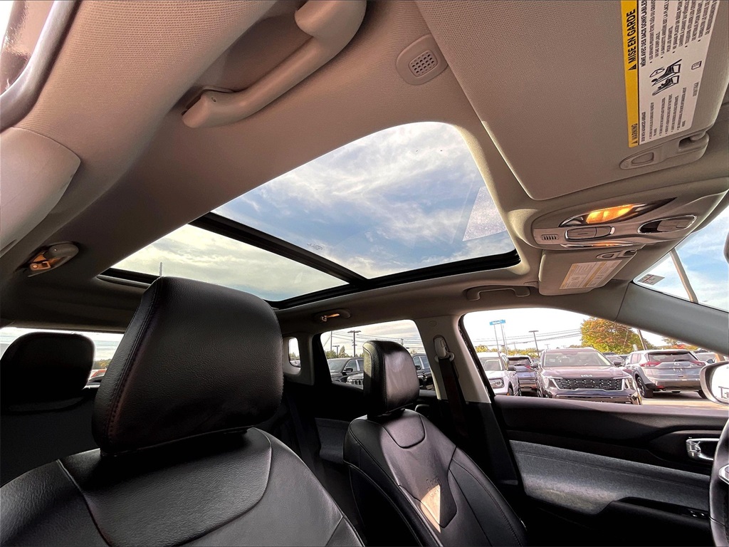 2022 Jeep Compass Latitude Lux - Photo 21