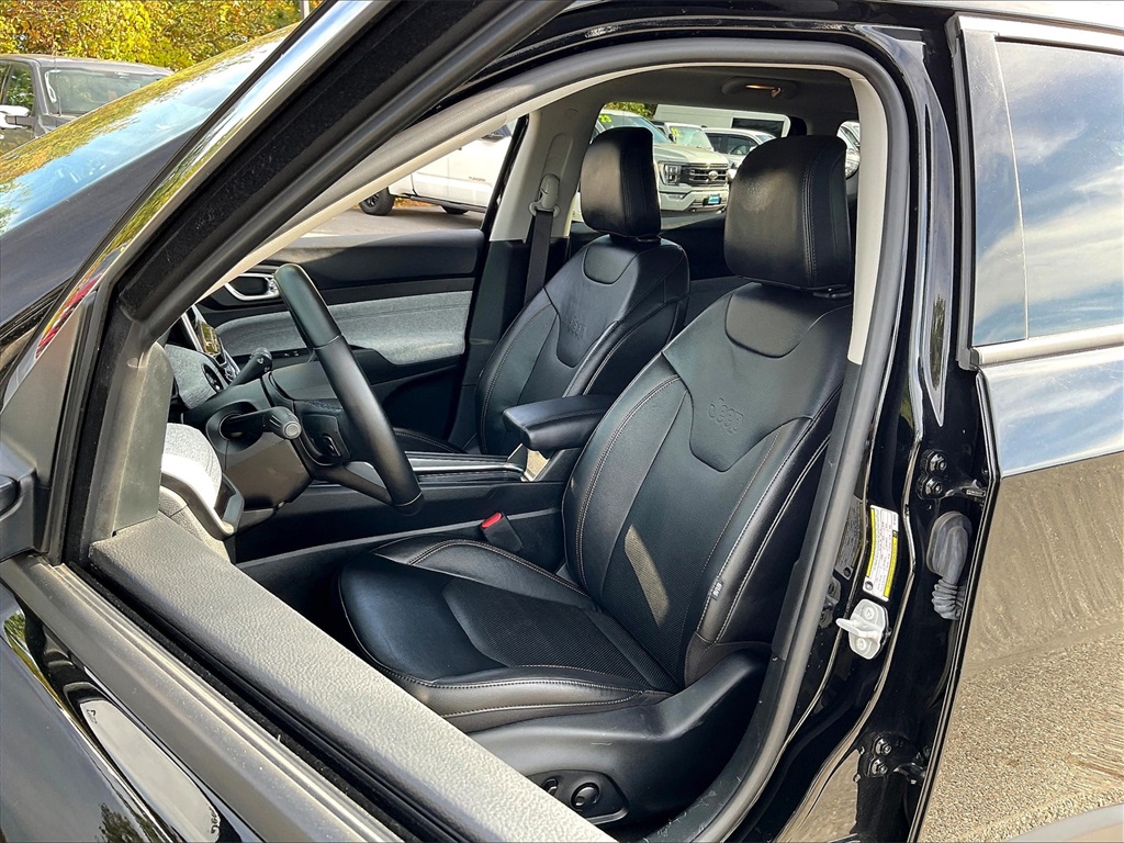 2022 Jeep Compass Latitude Lux - Photo 9