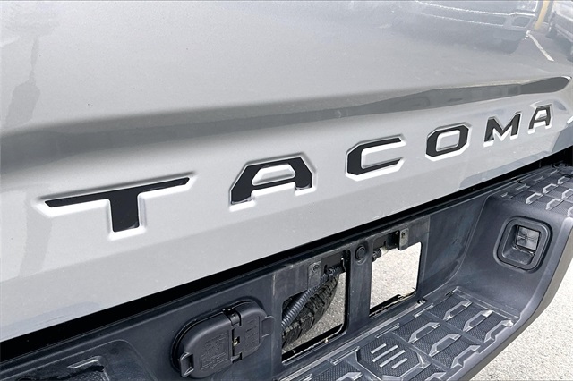 2023 Toyota Tacoma SR5 - Photo 8