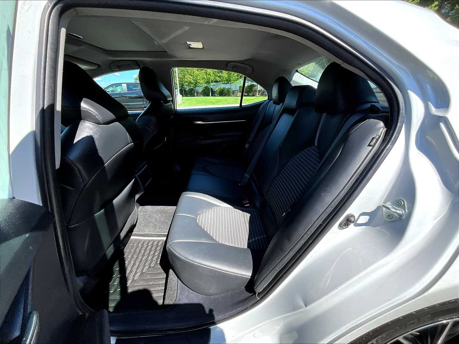 2023 Toyota Camry SE - Photo 15