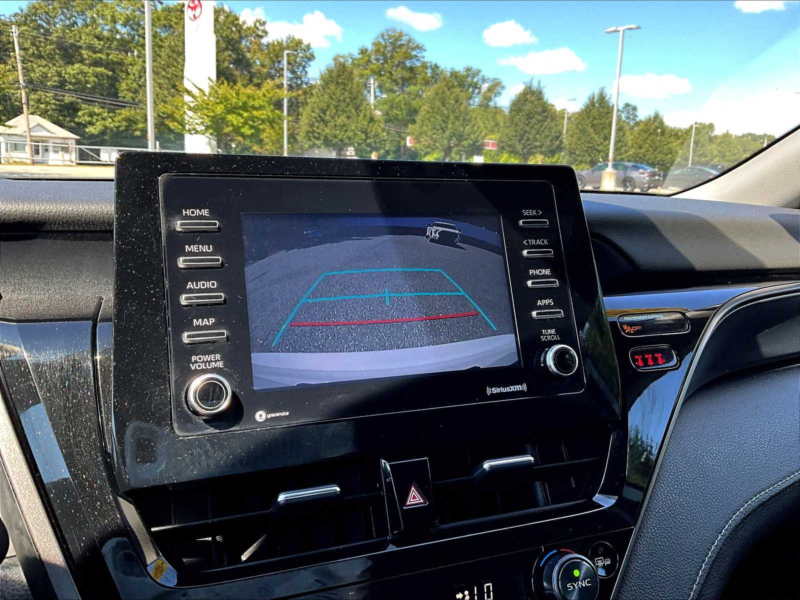 2023 Toyota Camry SE - Photo 19