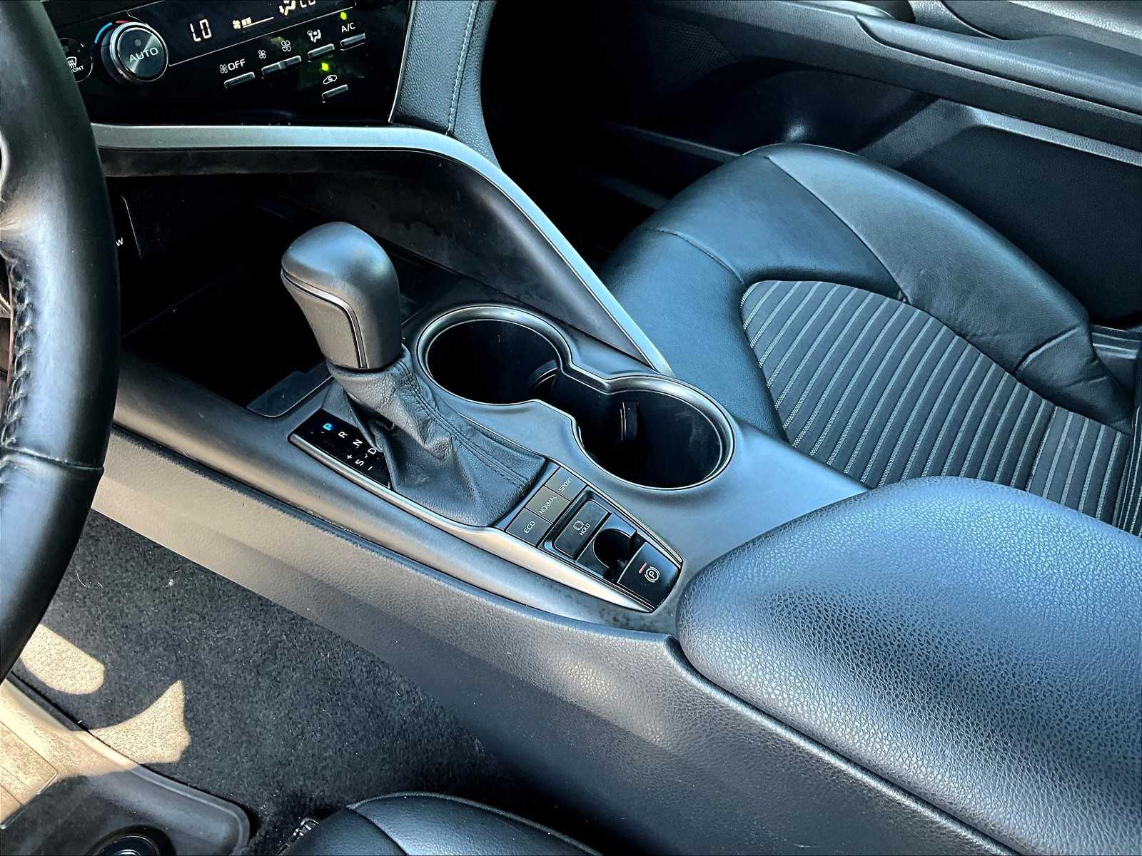 2023 Toyota Camry SE - Photo 20