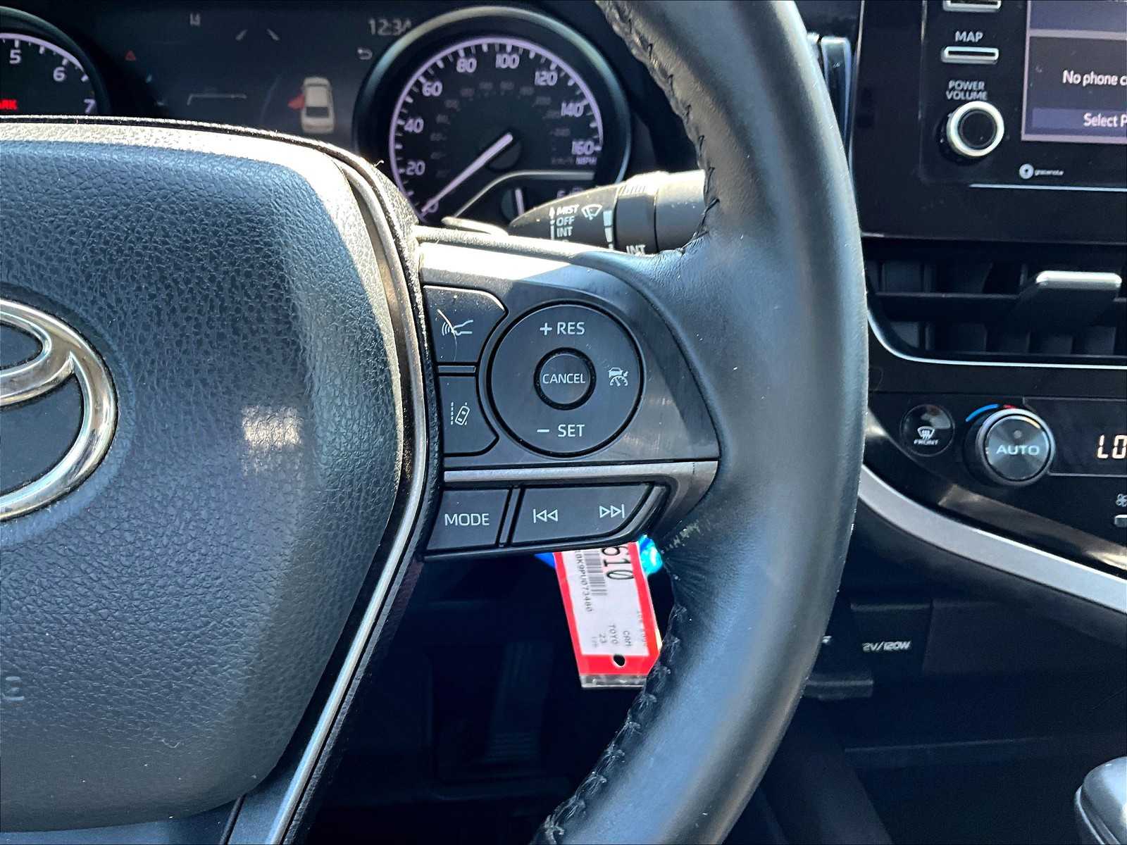 2023 Toyota Camry SE - Photo 24