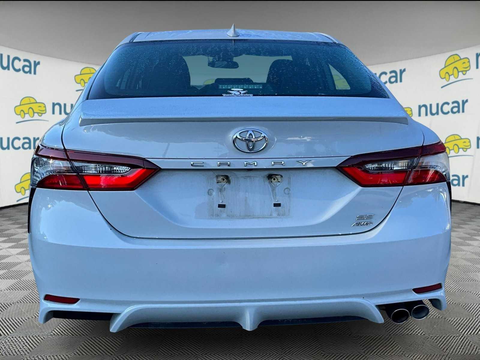 2023 Toyota Camry SE - Photo 3