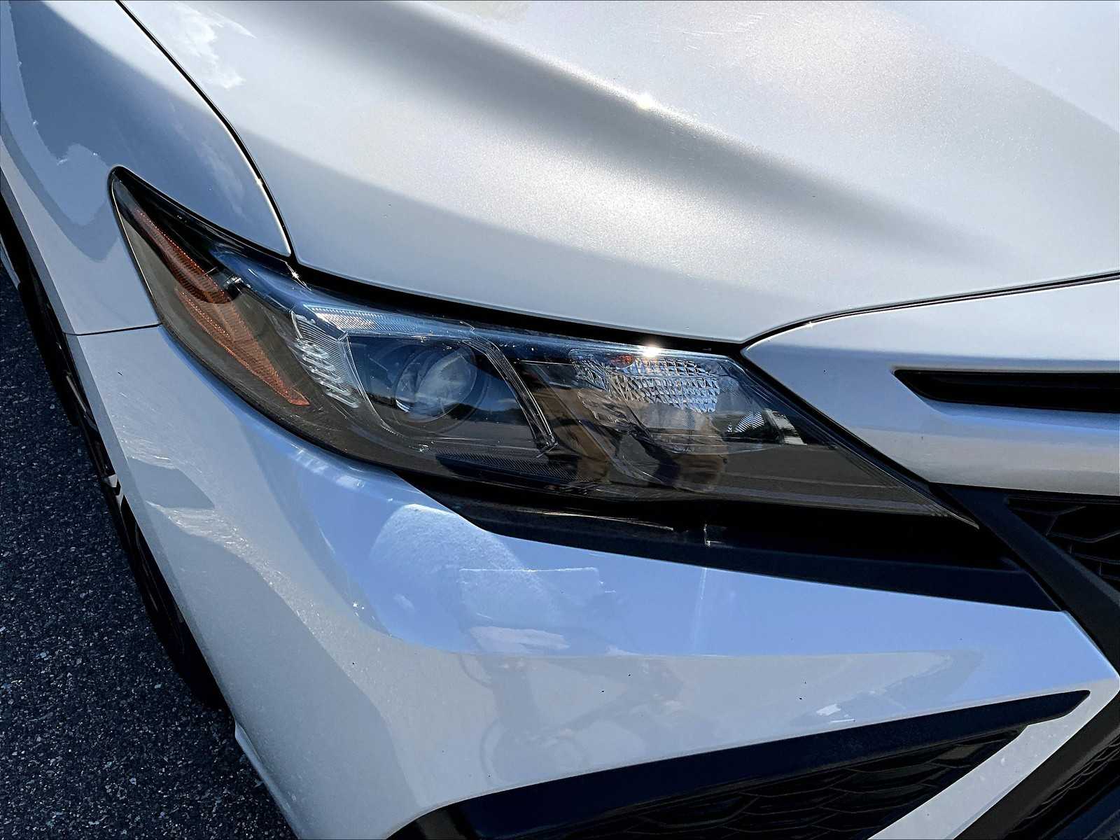2023 Toyota Camry SE - Photo 32