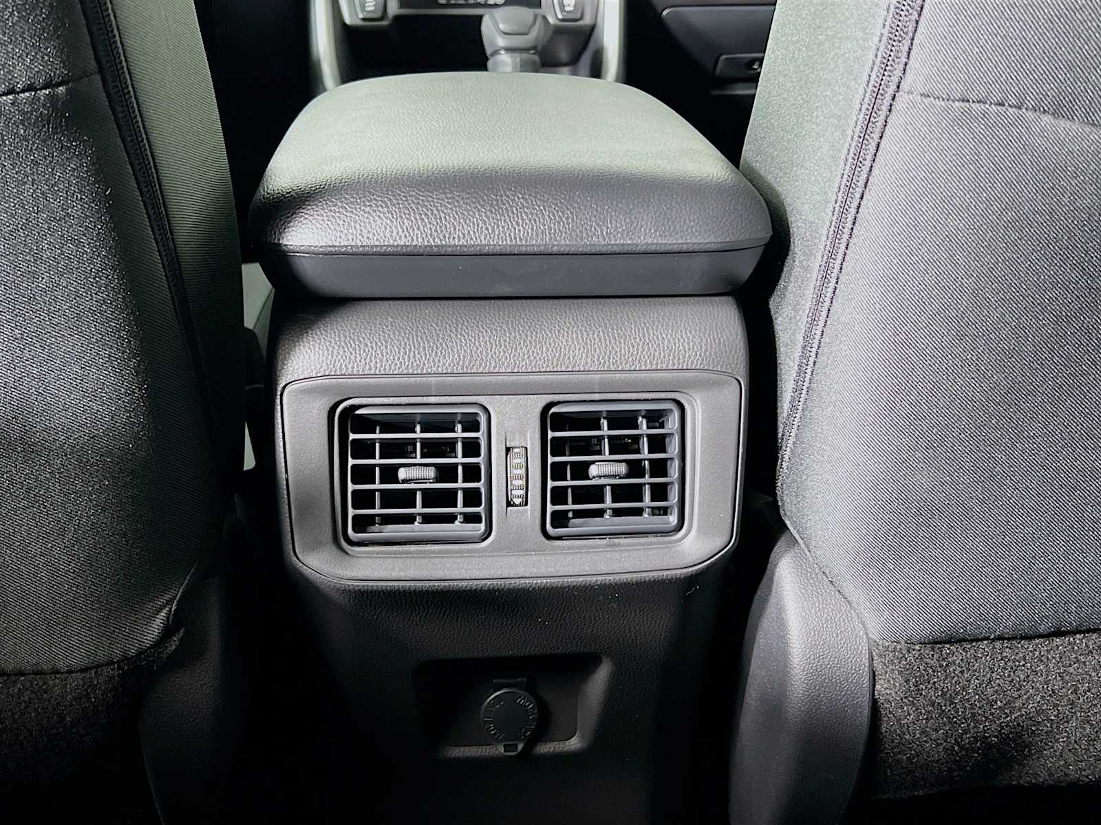 2025 Toyota RAV4 LE - Photo 14