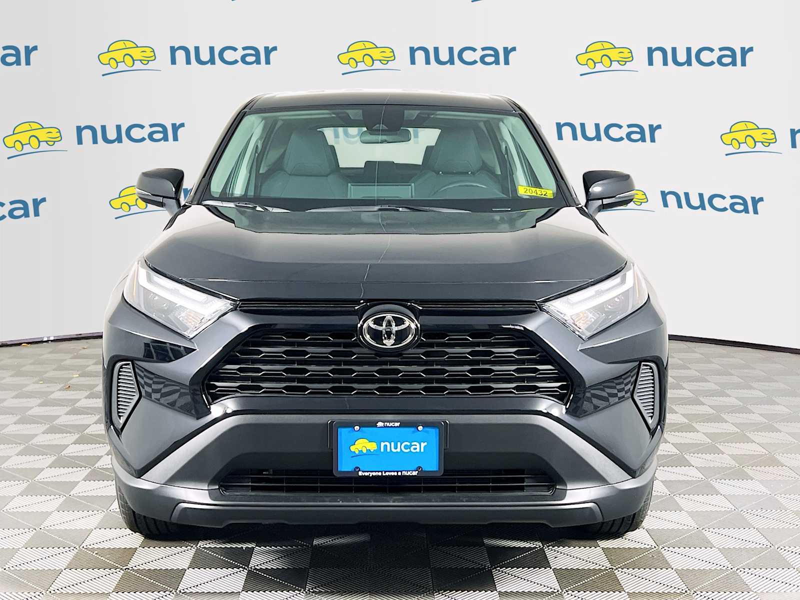 2025 Toyota RAV4 LE - Photo 2