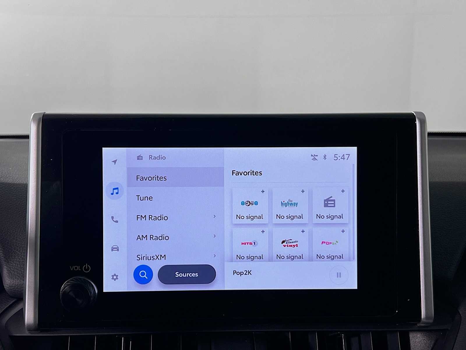 2025 Toyota RAV4 LE - Photo 8