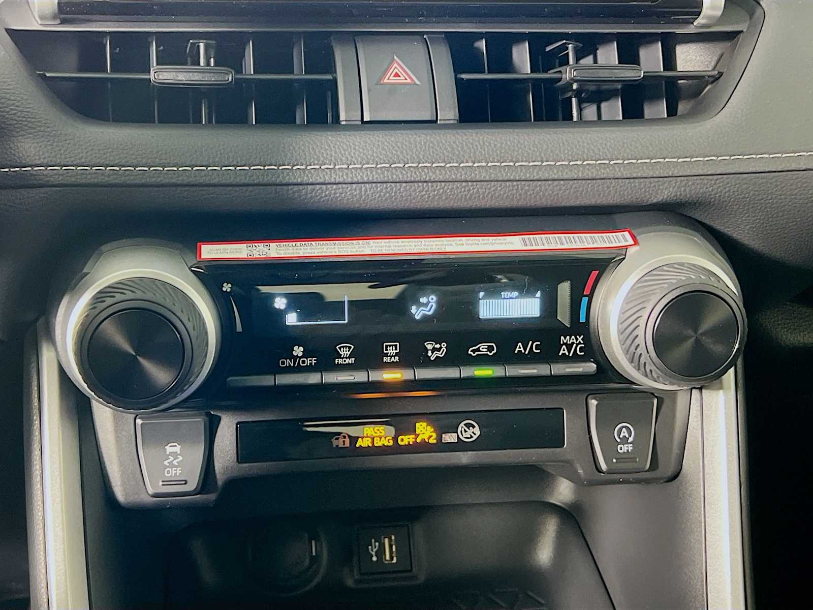 2025 Toyota RAV4 LE - Photo 10