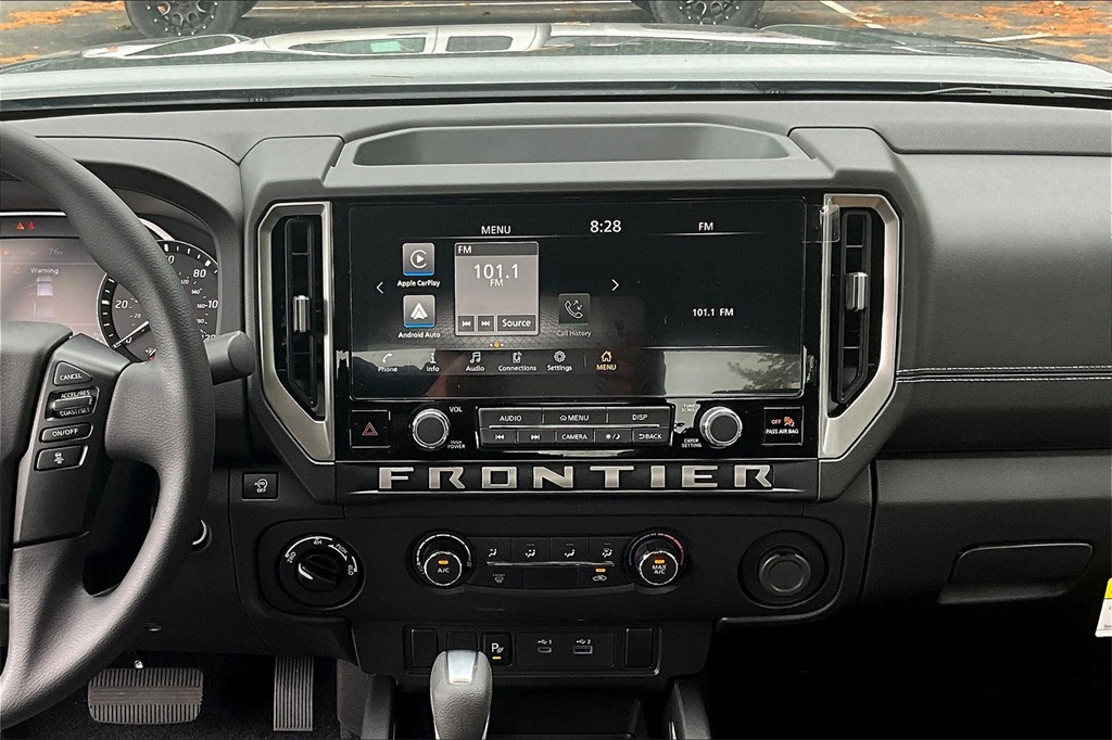 2025 Nissan Frontier SV - Photo 18