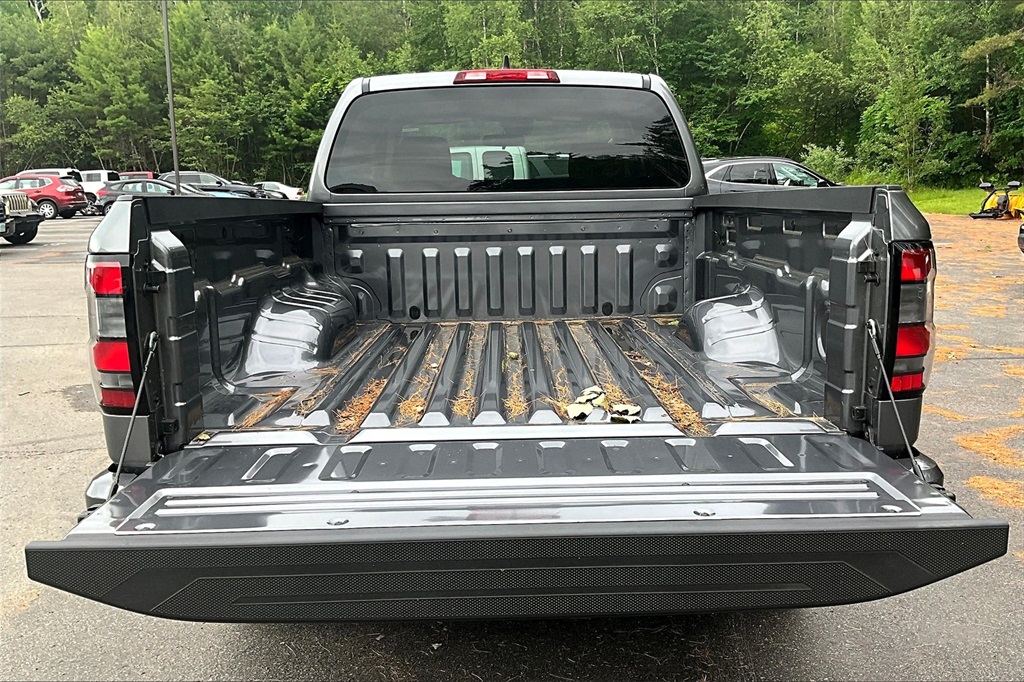 2025 Nissan Frontier SV - Photo 31