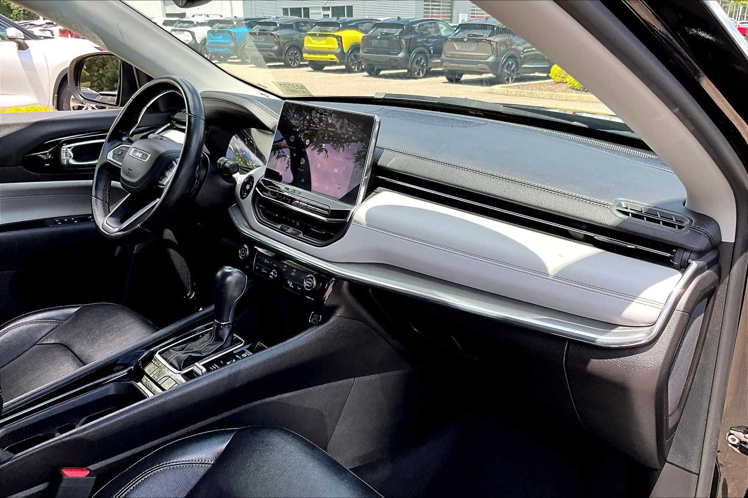 2022 Jeep Compass Limited - Photo 14