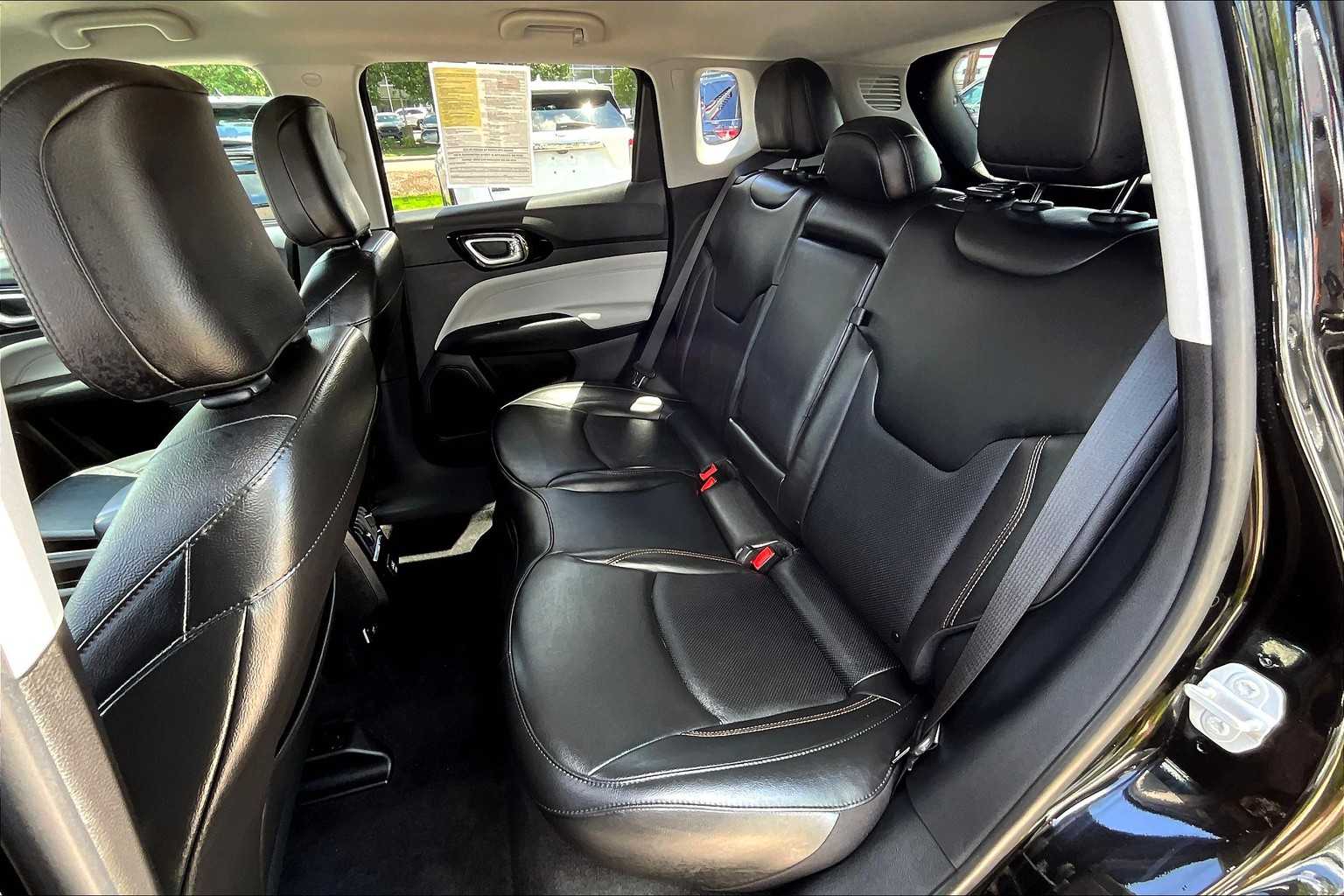 2022 Jeep Compass Limited - Photo 15