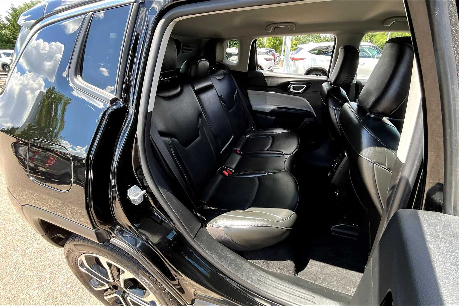 2022 Jeep Compass Limited - Photo 16