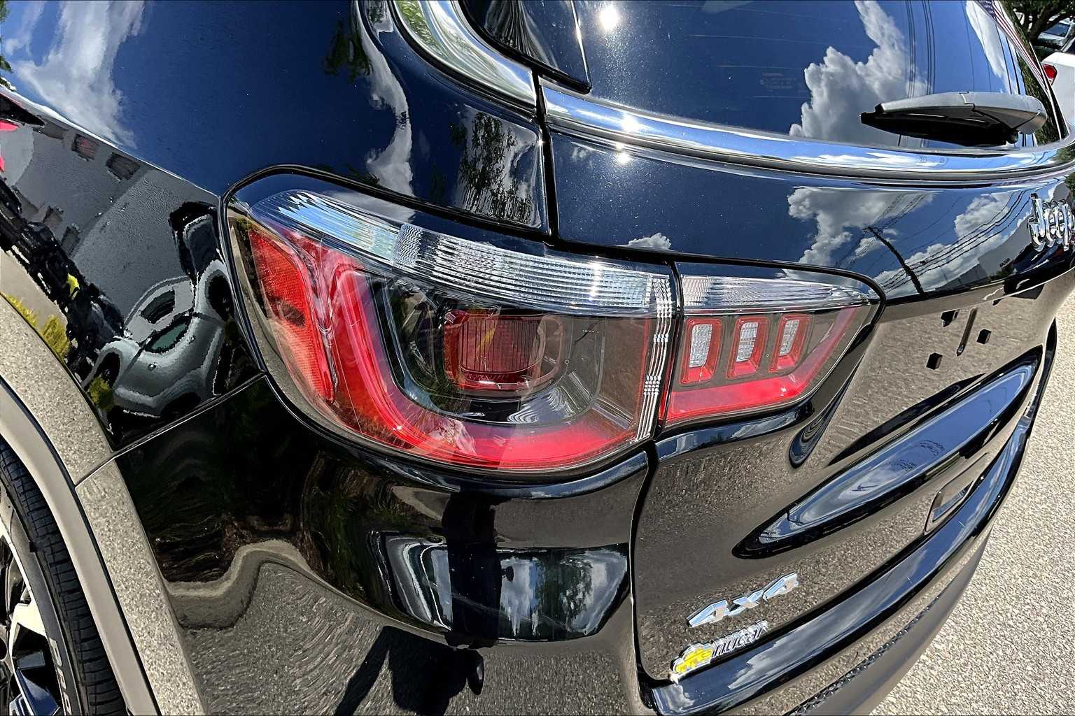 2022 Jeep Compass Limited - Photo 32
