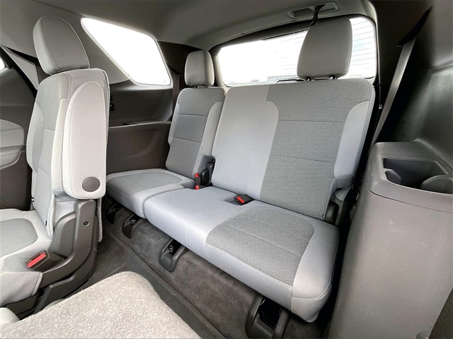 2021 Chevrolet Traverse LT - Photo 16