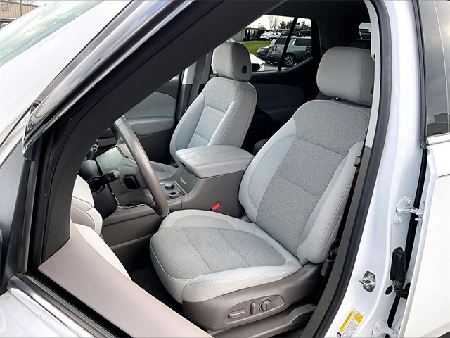 2021 Chevrolet Traverse LT - Photo 10