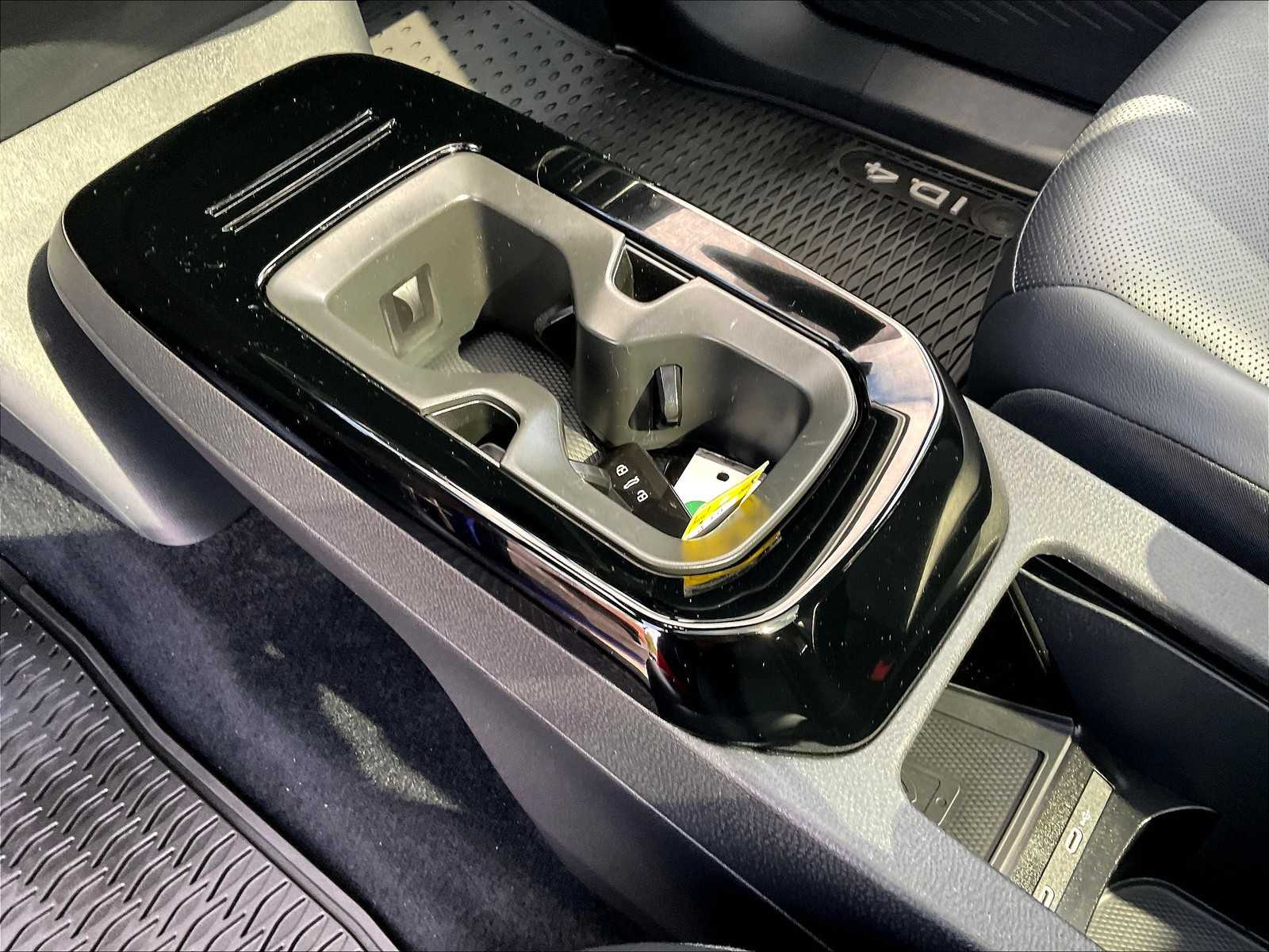 2022 Volkswagen ID.4 Pro S - Photo 20