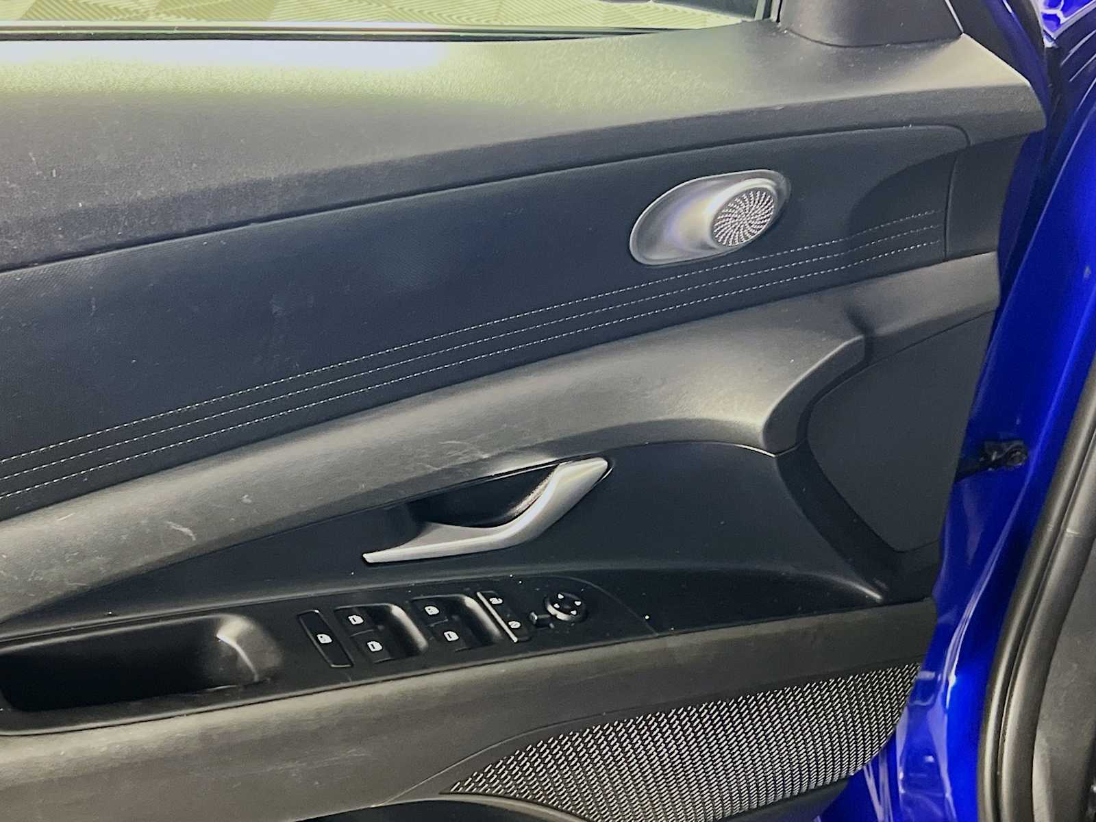 2022 Hyundai Elantra SE - Photo 17