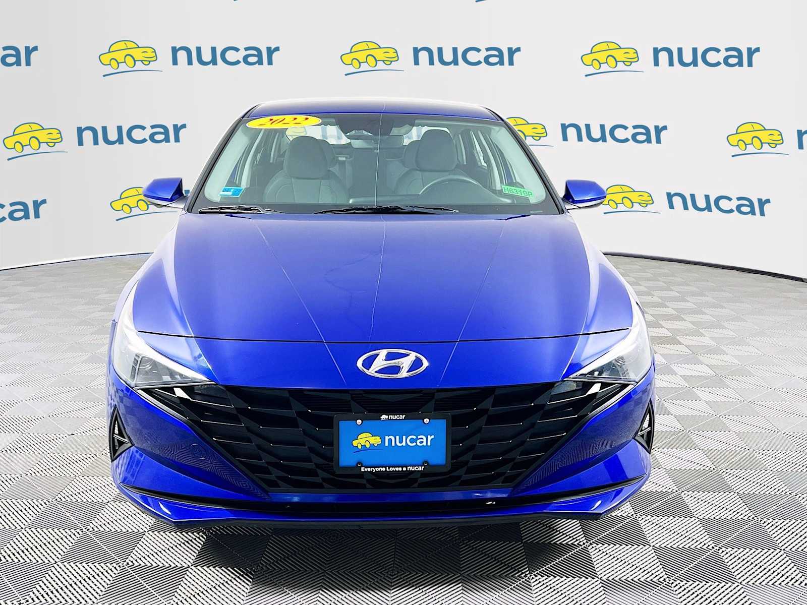 2022 Hyundai Elantra SE - Photo 2