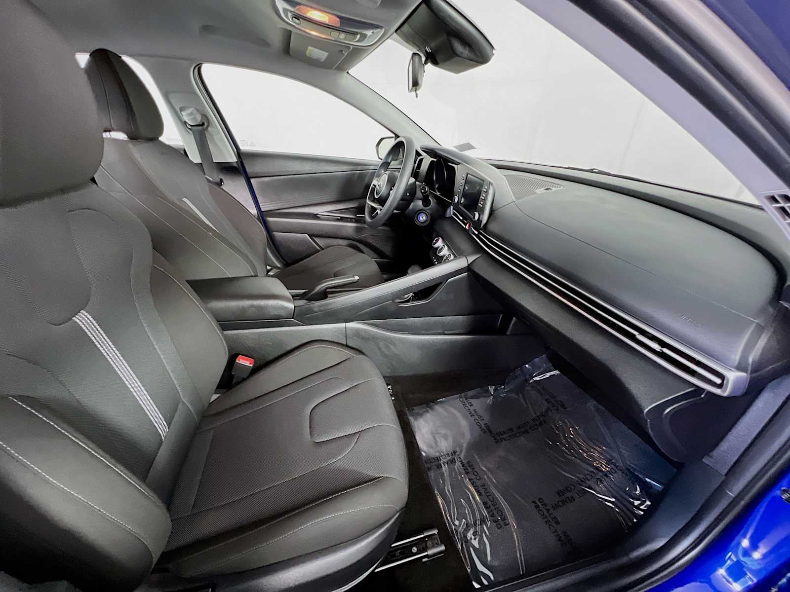 2022 Hyundai Elantra SE - Photo 26