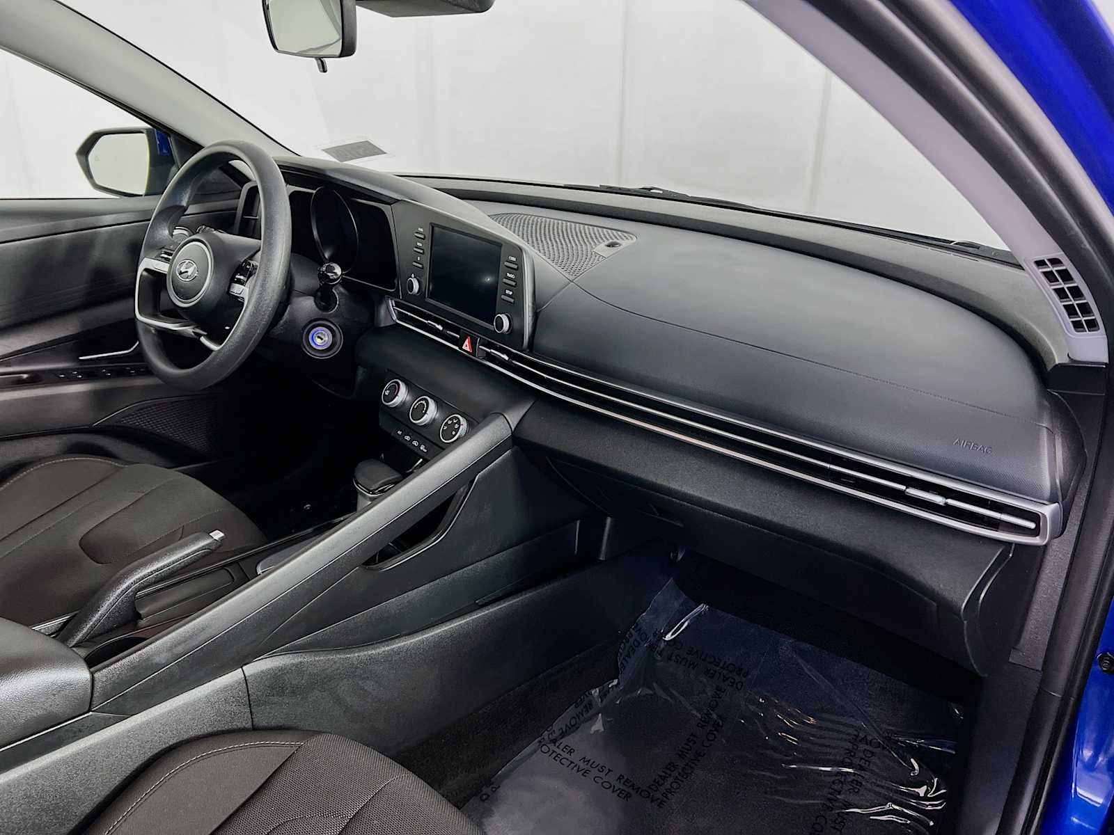2022 Hyundai Elantra SE - Photo 27