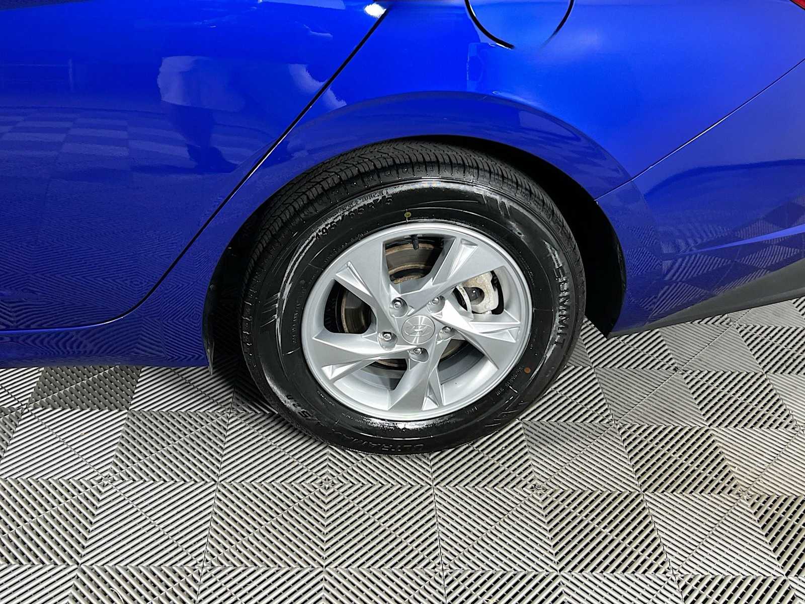 2022 Hyundai Elantra SE - Photo 29
