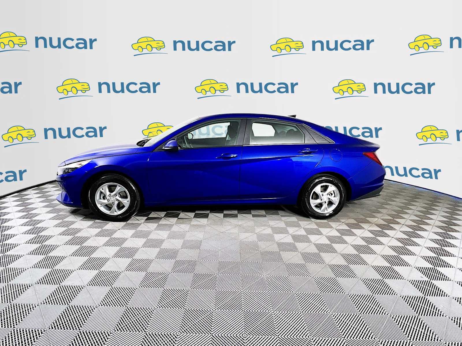 2022 Hyundai Elantra SE - Photo 4