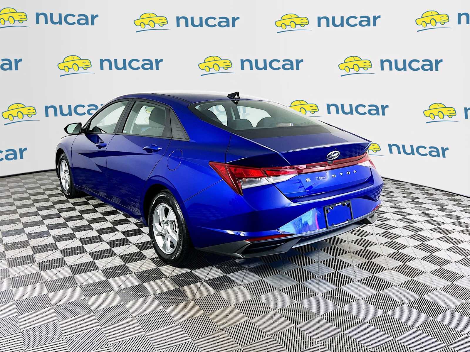 2022 Hyundai Elantra SE - Photo 5