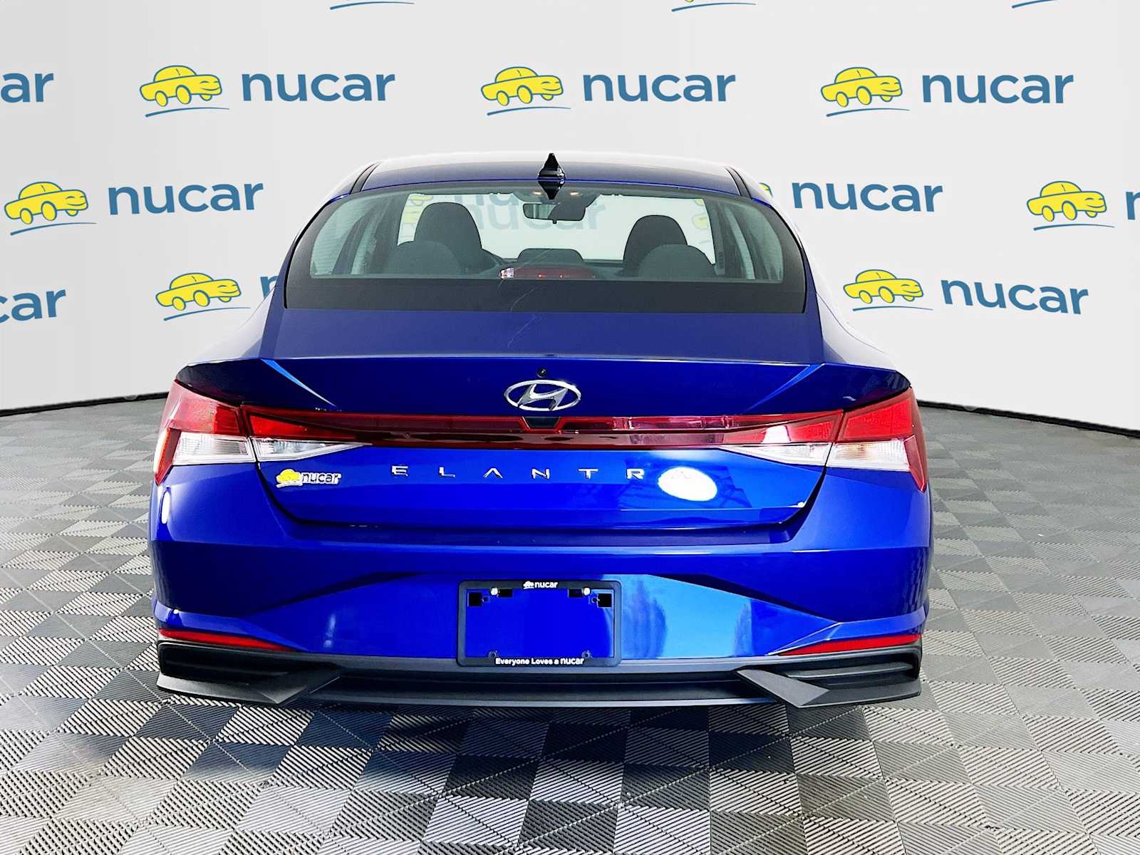 2022 Hyundai Elantra SE - Photo 6