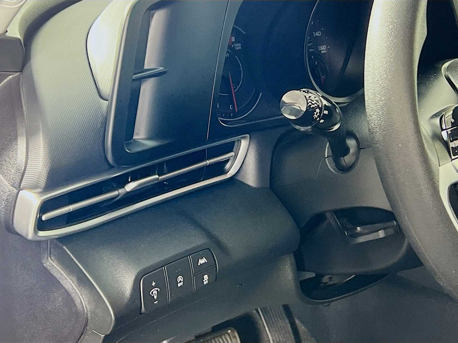 2022 Hyundai Elantra SE - Photo 10