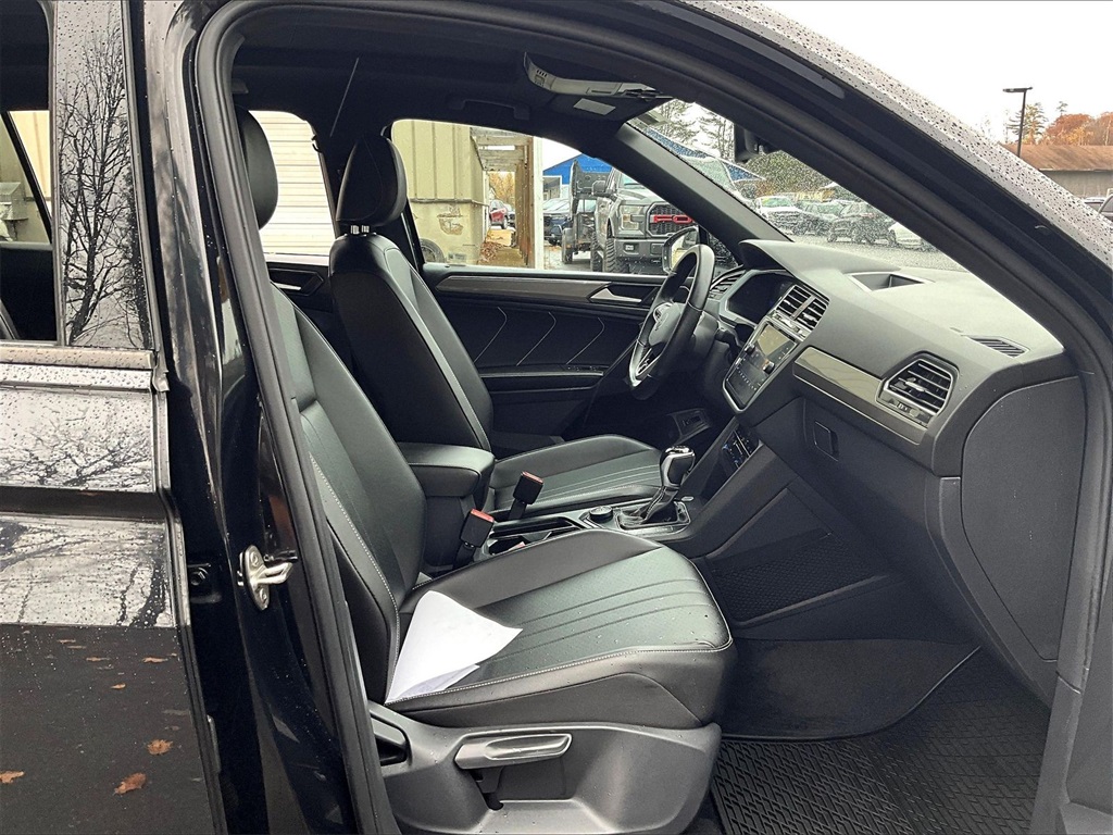 2022 Volkswagen Tiguan 2.0T SE R-Line Black - Photo 14