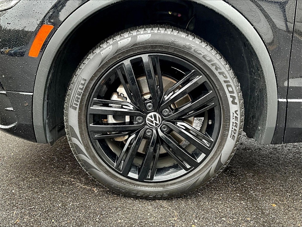 2022 Volkswagen Tiguan 2.0T SE R-Line Black - Photo 7
