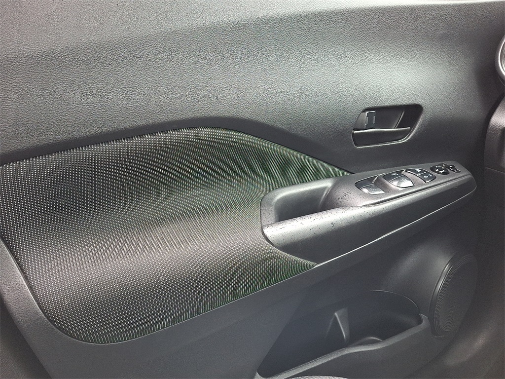 2020 Nissan Kicks S - Photo 13