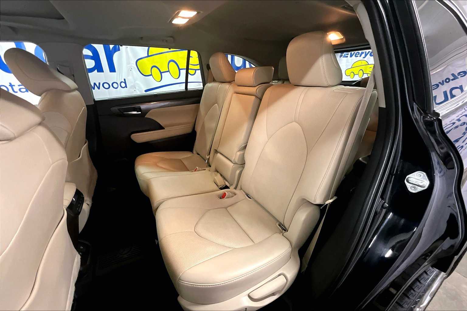 2021 Toyota Highlander Limited - Photo 15