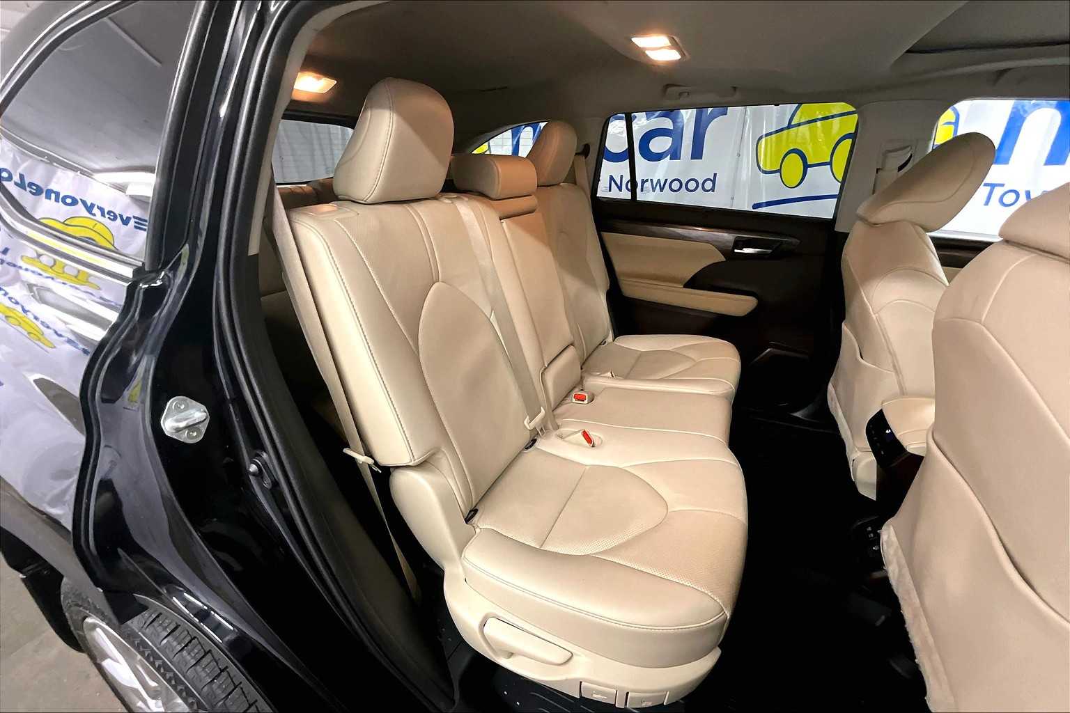 2021 Toyota Highlander Limited - Photo 16