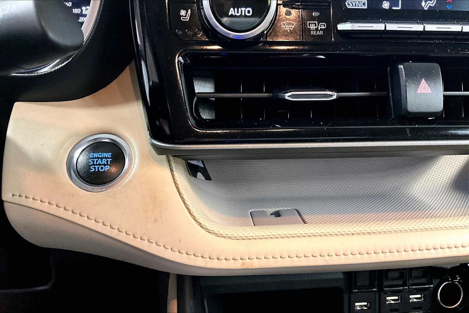 2021 Toyota Highlander Limited - Photo 27