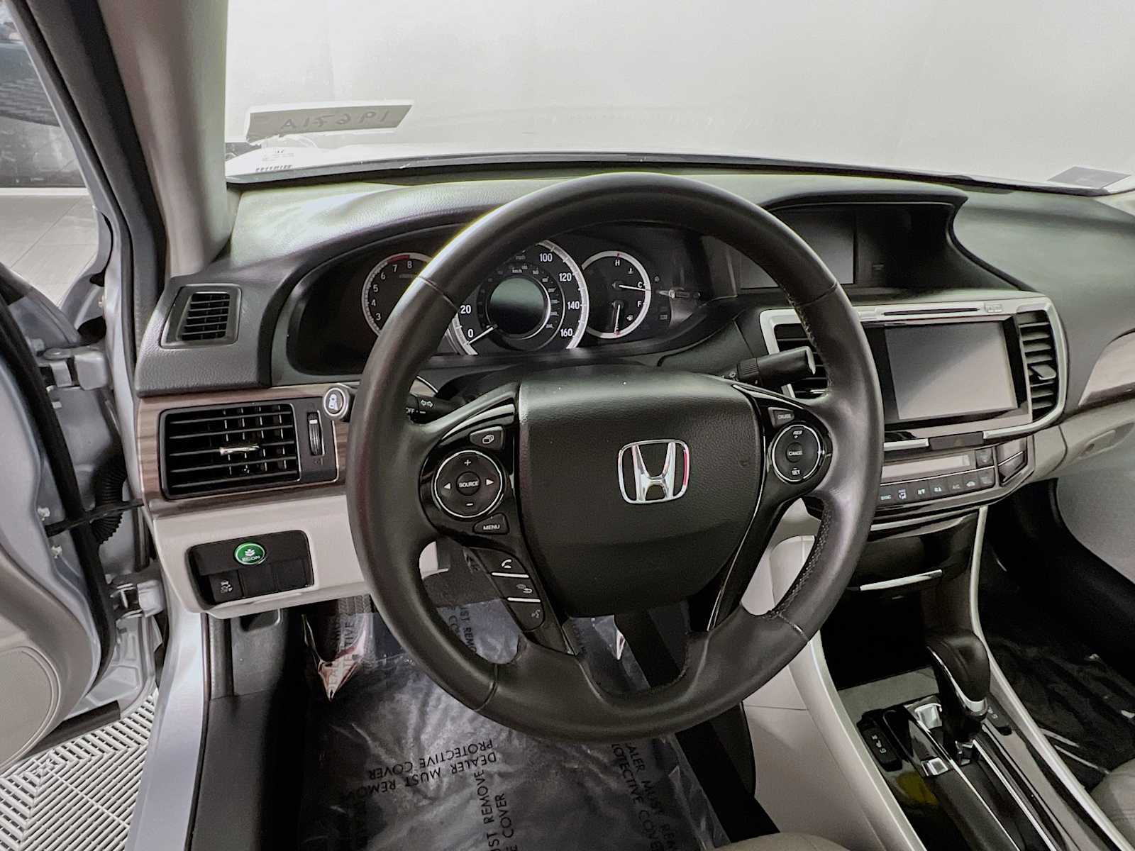 2017 Honda Accord EX-L - Photo 11