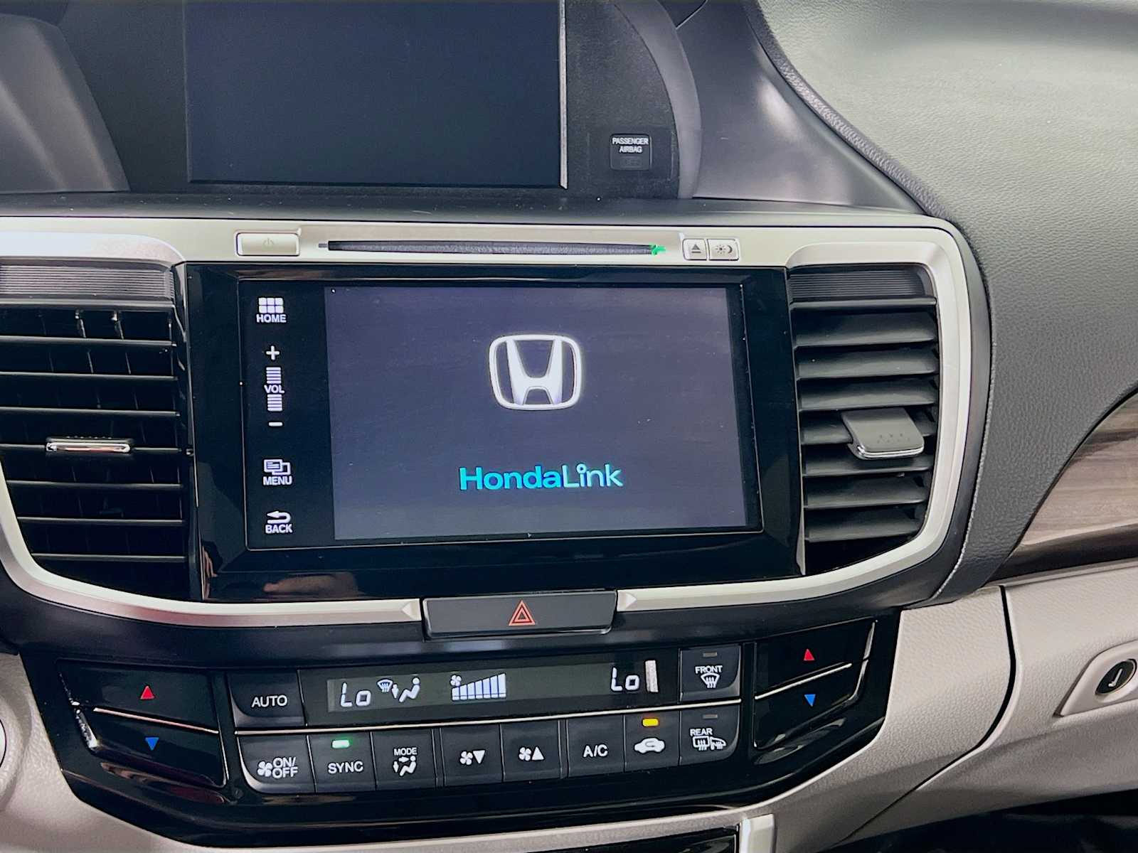 2017 Honda Accord EX-L - Photo 14