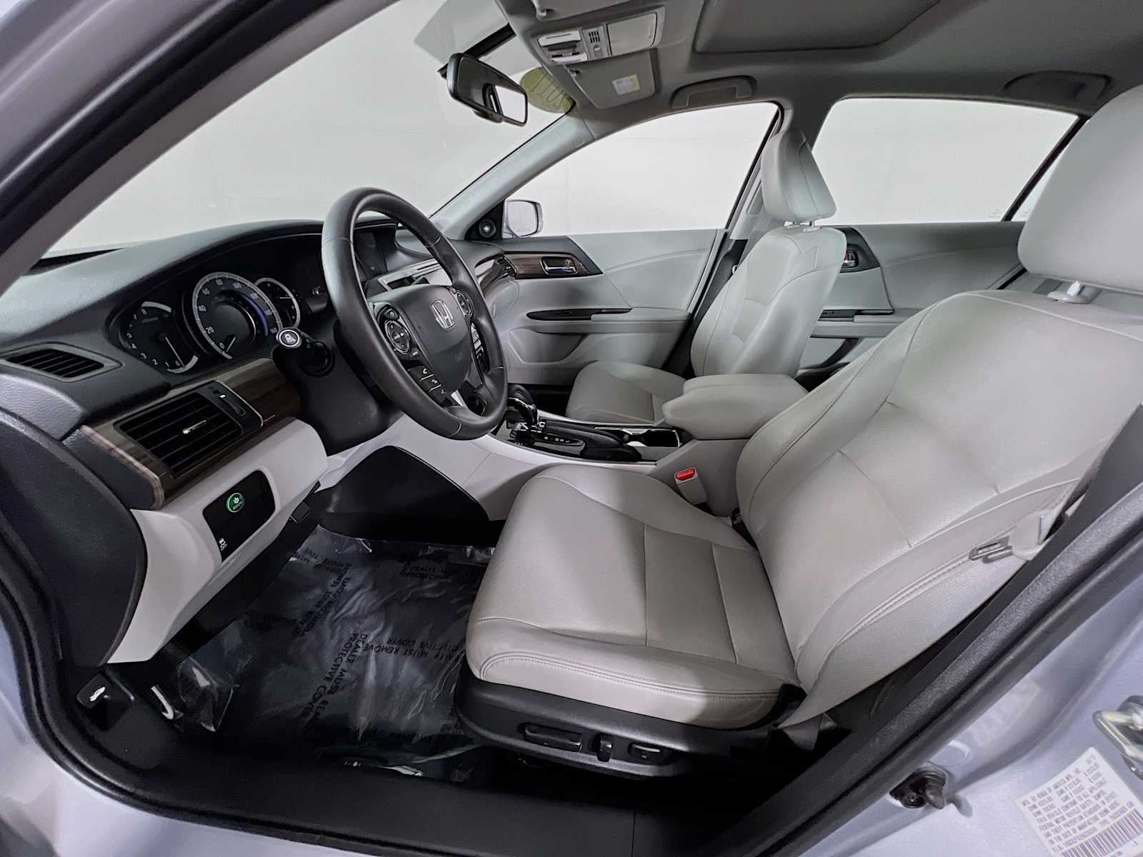 2017 Honda Accord EX-L - Photo 21