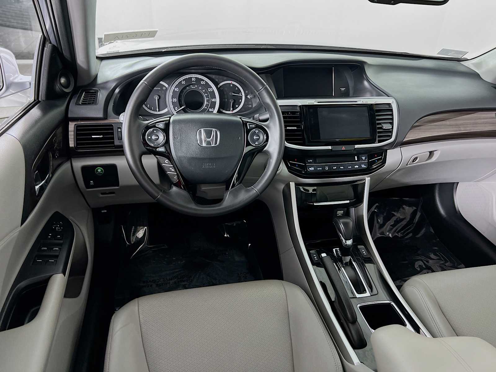 2017 Honda Accord EX-L - Photo 23