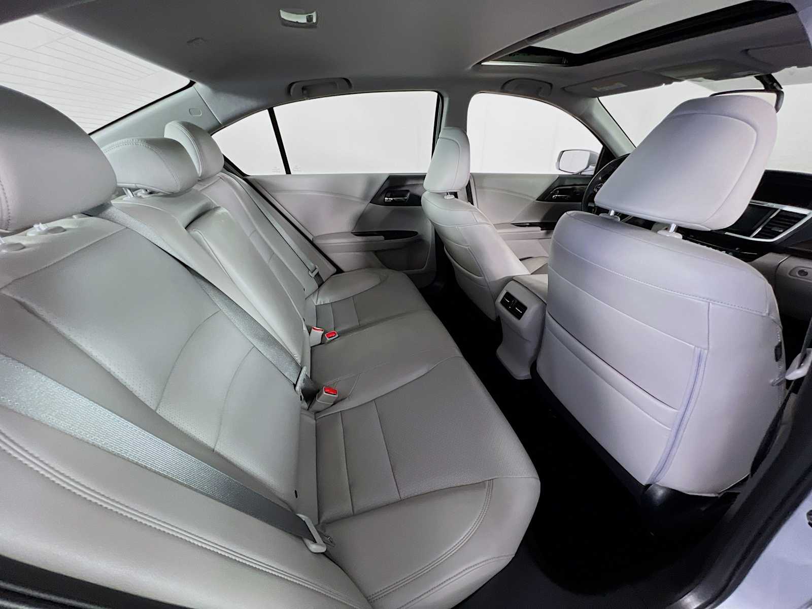 2017 Honda Accord EX-L - Photo 27