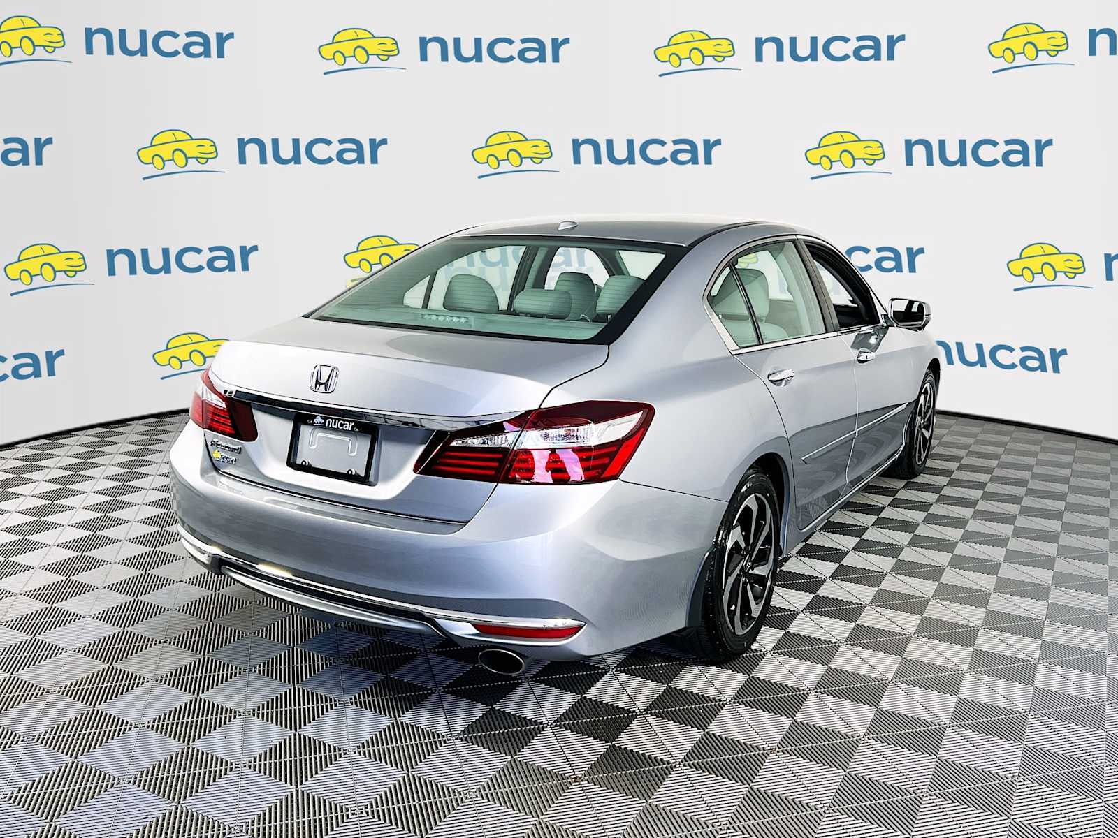 2017 Honda Accord EX-L - Photo 7