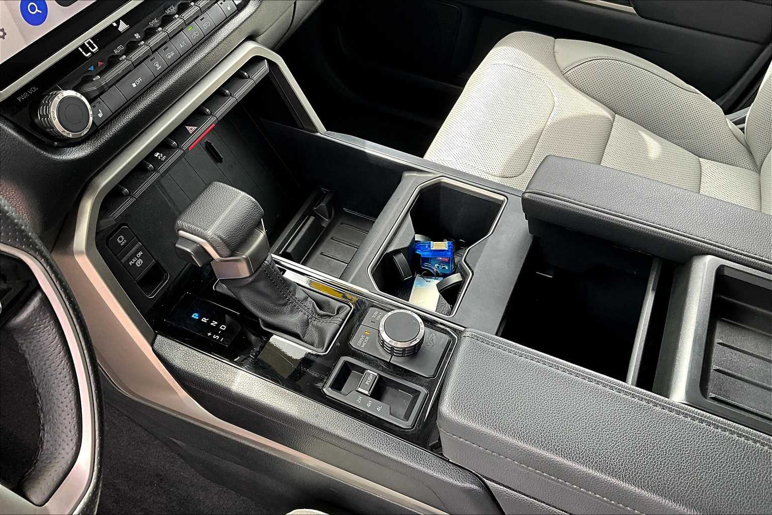 2023 Toyota Tundra SR5 - Photo 20