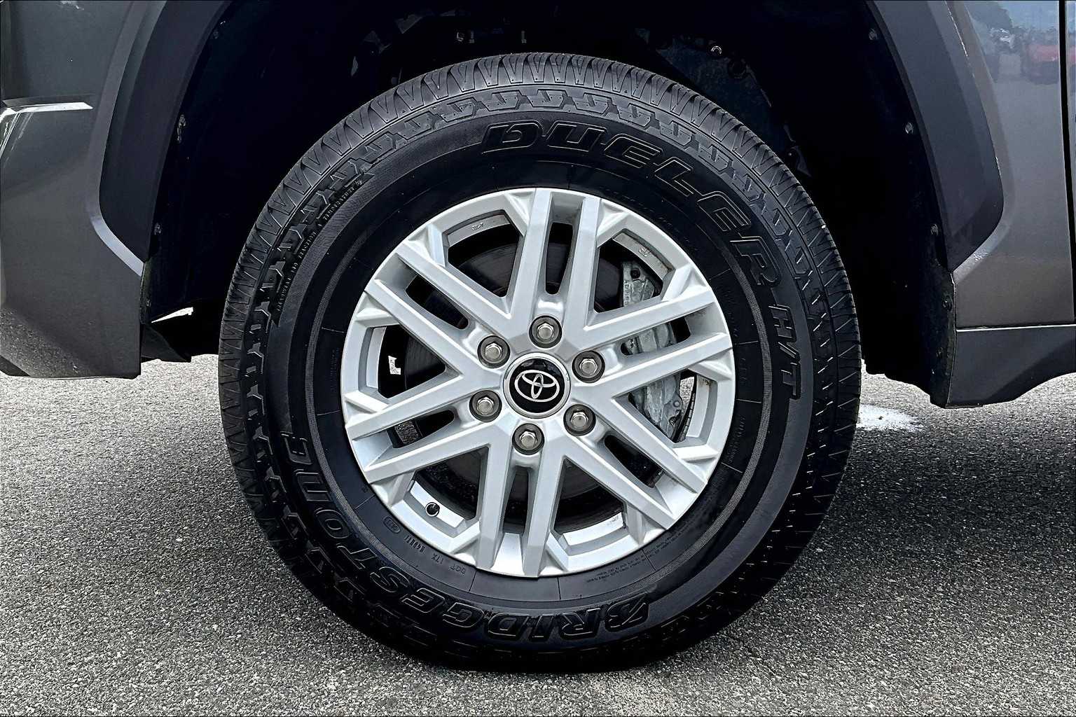 2023 Toyota Tundra SR5 - Photo 7
