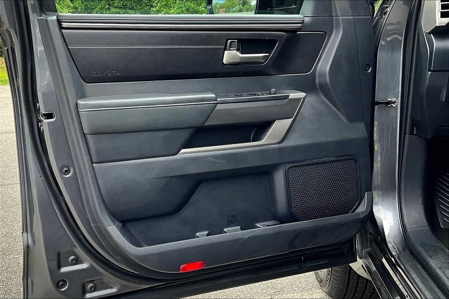 2023 Toyota Tundra SR5 - Photo 9