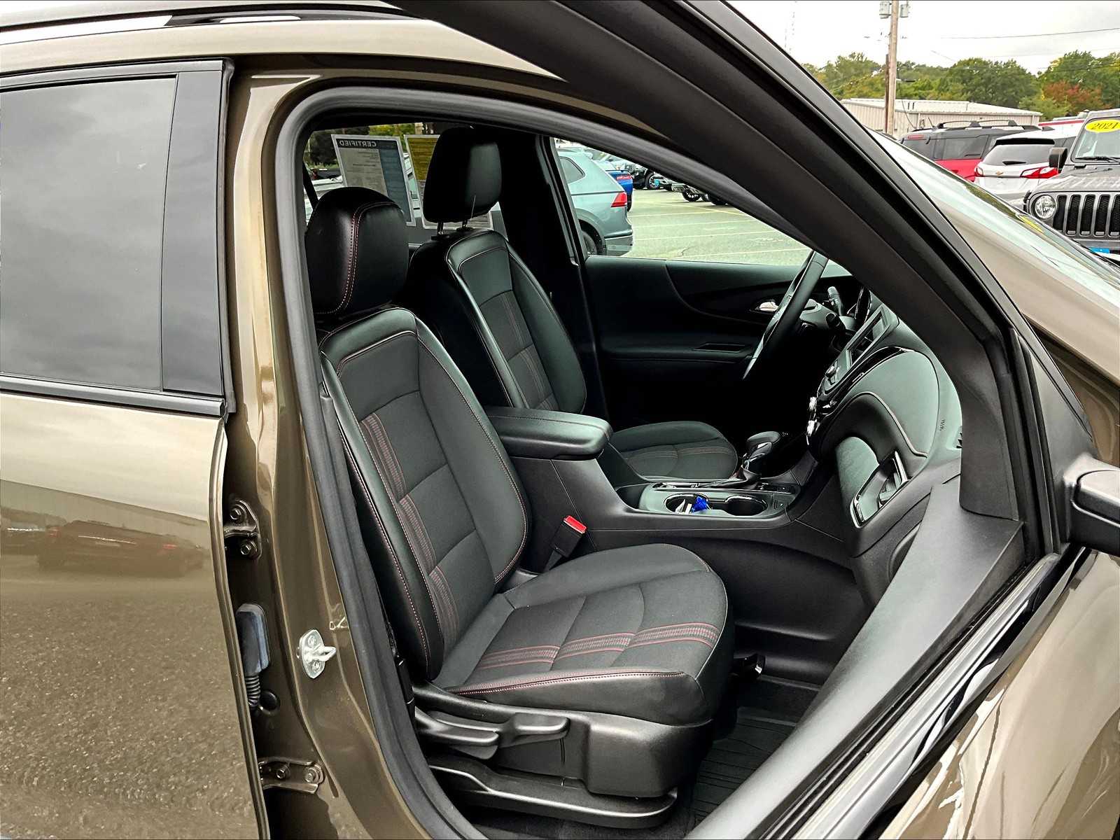 2023 Chevrolet Equinox RS - Photo 11