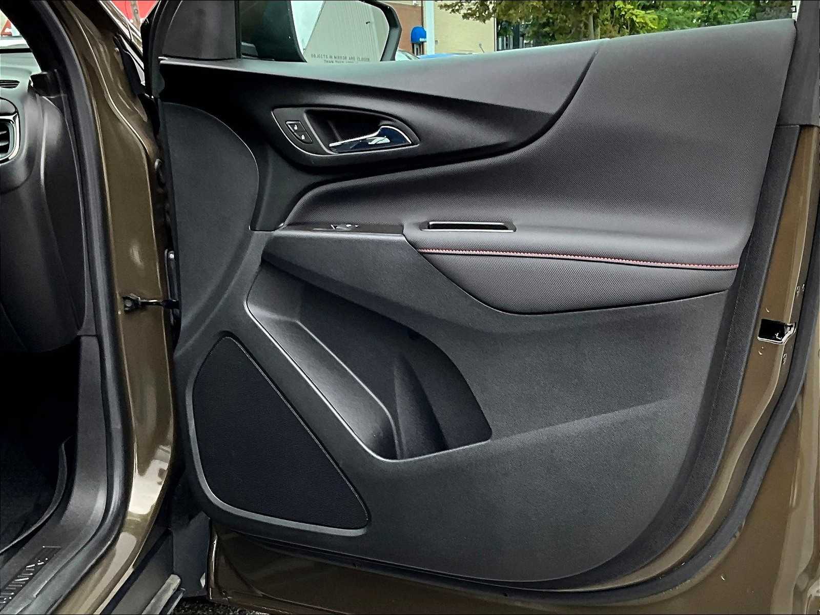 2023 Chevrolet Equinox RS - Photo 12